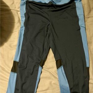 LuLaRoe Fearless 2XL Capris Blue and Black Relaxed Fit